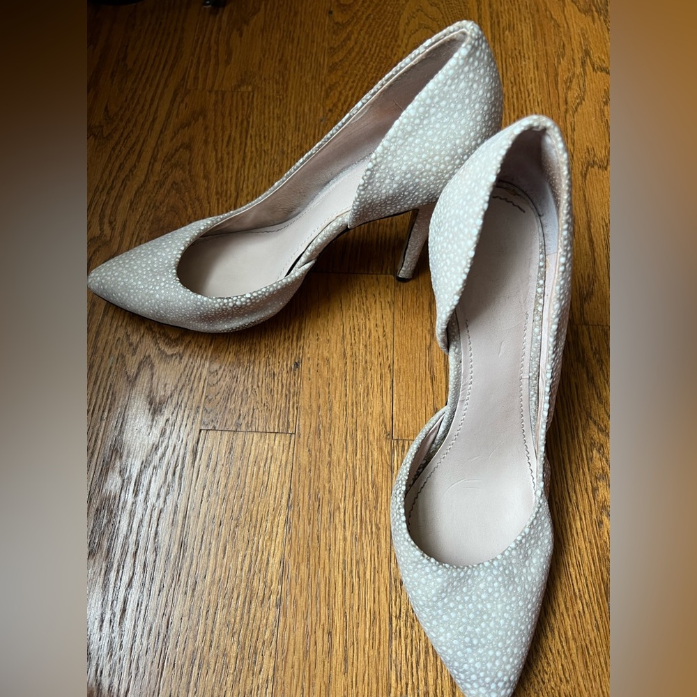 Neutral heels Size 8